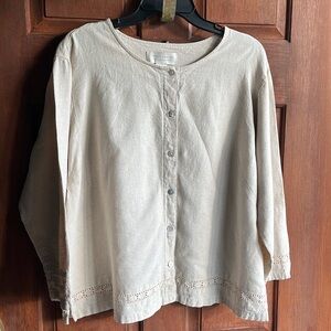 First issue, a Liz Claiborne company, linen Ladies Button Down Top XL